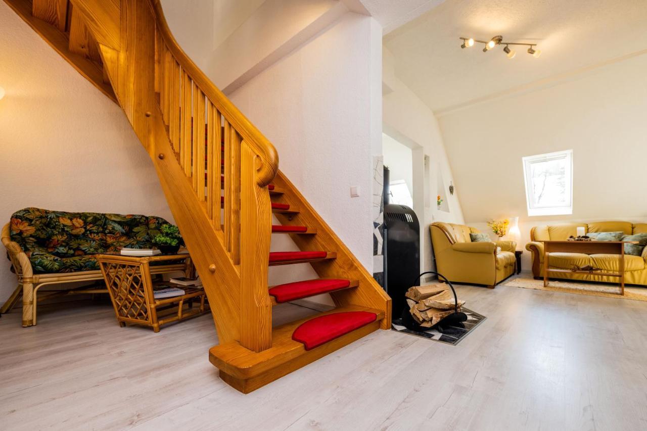 Waldblickwohnung Mit Schoener Terrasse Und Kamin 세브니츠 외부 사진